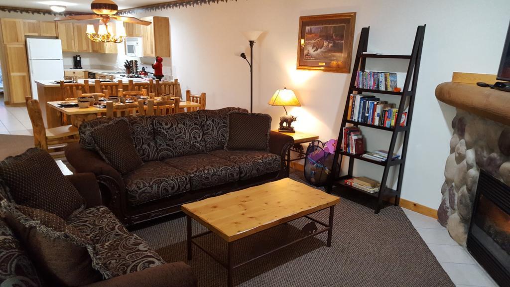 2Br Rustic Villa Utica Eksteriør billede
