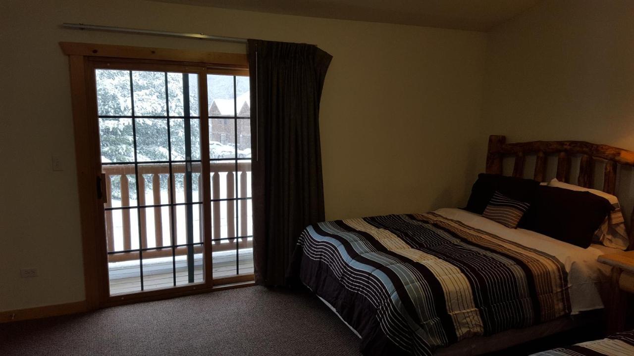 2Br Rustic Villa Utica Eksteriør billede